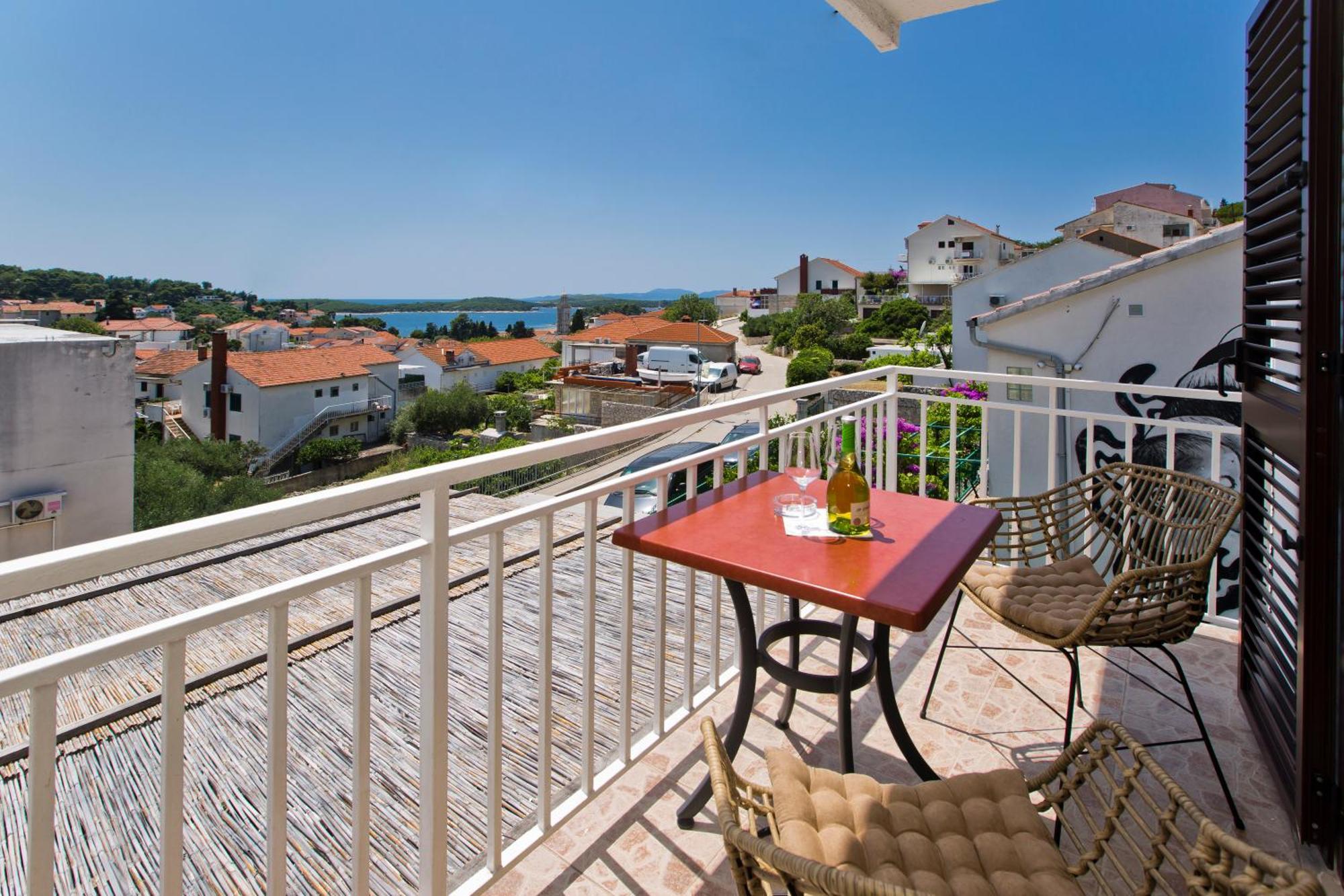 Luka'S Lodge Guesthouse & Hostel Hvar Town Exterior foto